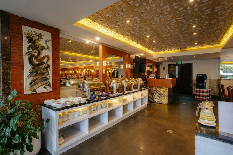 トランジットでシンガポール観光も！スミニャックのリゾート泊。ビジネスクラス利用