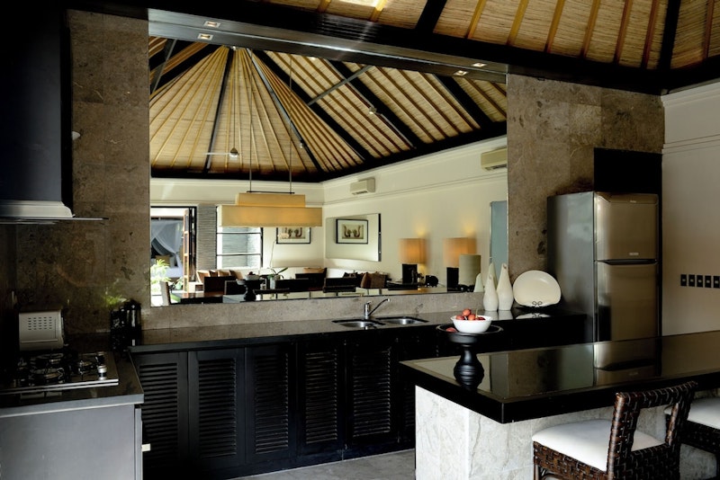 3ベッドルームでゆったり！プライベートプールつき庭園がそなわるヴィラに宿泊