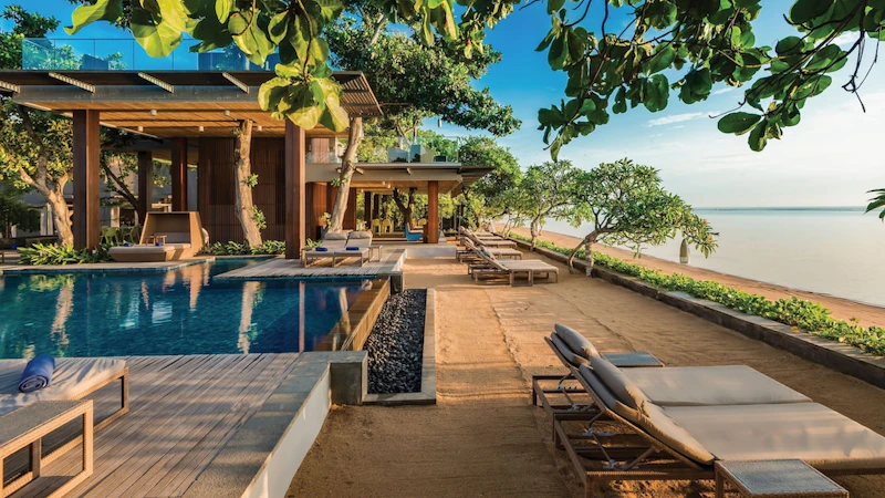 インフィニティプールや景色が自慢のレストランも！施設充実の5つ星リゾート宿泊プラン