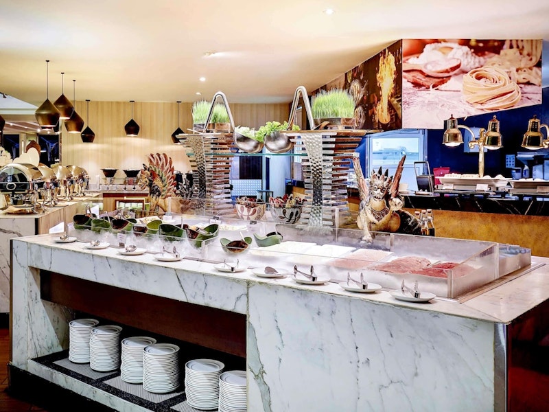 トランジットでシンガポール観光も!屋上インフィニティプール併設の5つ星ホテルにステイ