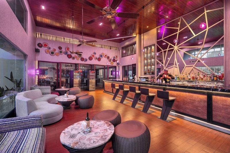 レギャンビーチが目の前に広がる5つ星リゾートで至福のバリステイ!ビジネスクラス利用