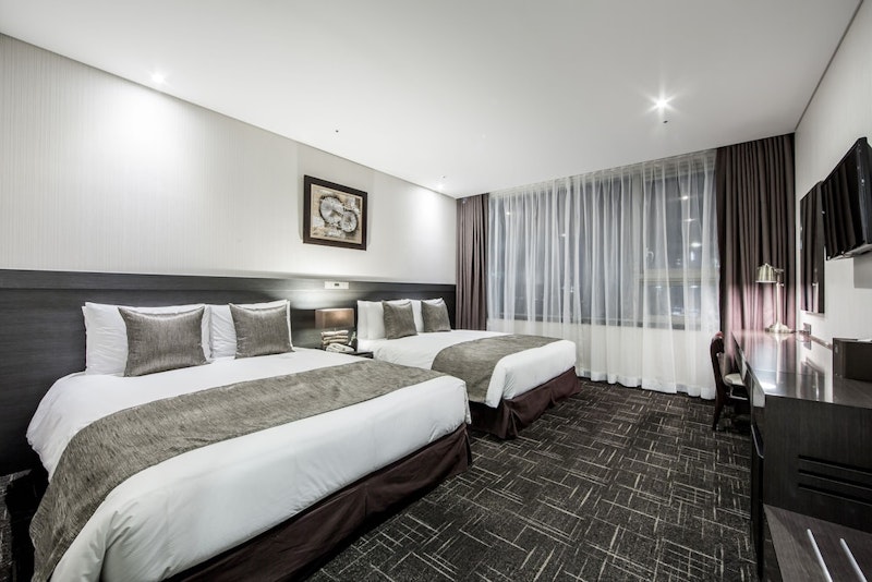 4日前まで予約OK！江西区の駅チカホテル泊。金浦着で便利、JALビジネスクラス利用