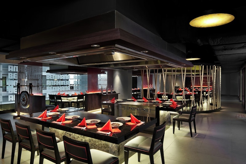 ピンクのガネーシャとワットパクナム観光&豪華5つ星タワーホテル泊!ビジネスクラス利用