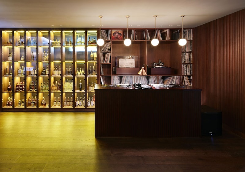 4日前まで予約OK！本格的なステーキを味わえるレストランつきホテルに宿泊