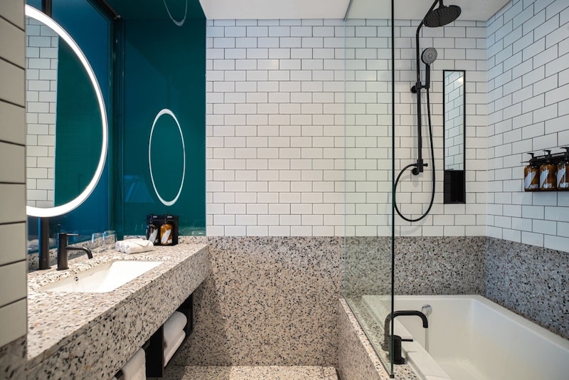 みんなでわいわい泊まる！清潔感ある内装がすてきな弘大の4人で泊まれる部屋に宿泊