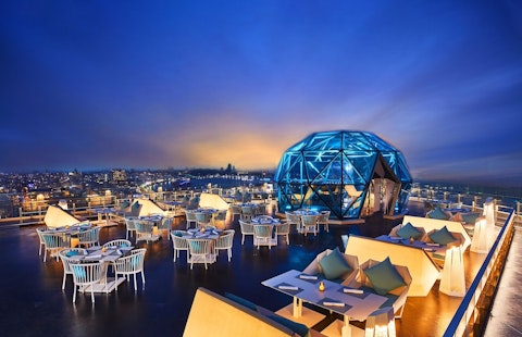 海ビュー＆宇宙デザイン客室の5つ星ホテルに泊まる！往復送迎つき