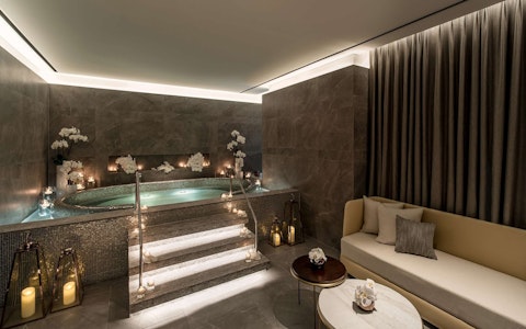 高級カジノ＆遊園地つき！統合型リゾートにある5つ星ホテルに極上ステイ