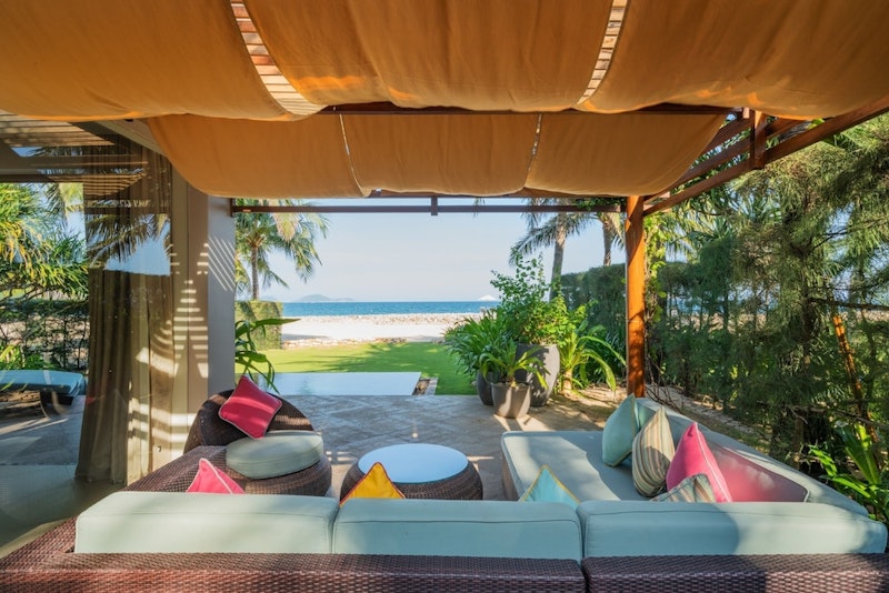 南国ガーデンに囲まれたロケーション！都会の喧騒から離れて過ごす5つ星ホテルに宿泊