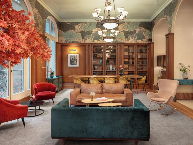 人気のオペラ地区！重厚感あるアールデコ調のデザインが魅力な4つ星ホテルに宿泊