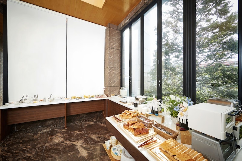 西面駅から徒歩7分！ロッテ百貨店や田浦カフェ通りが徒歩圏内のホテルにステイ