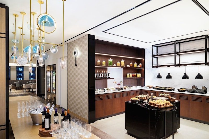 明洞駅から徒歩3分!ラグジュアリーな5つ星ホテルで過ごす充実のソウルステイ