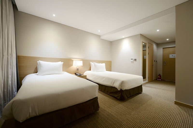 ツインルームで快適！観光＆ショッピングに便利な明洞駅から徒歩2分のホテルに宿泊