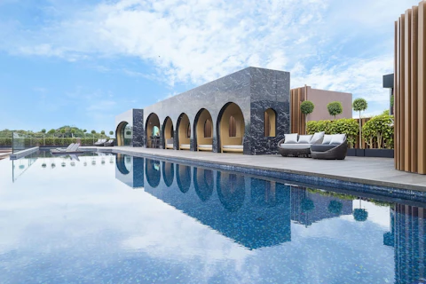 ピン川の絶景も魅力の豪華5つ星ホテル！プールつきのスイートに宿泊