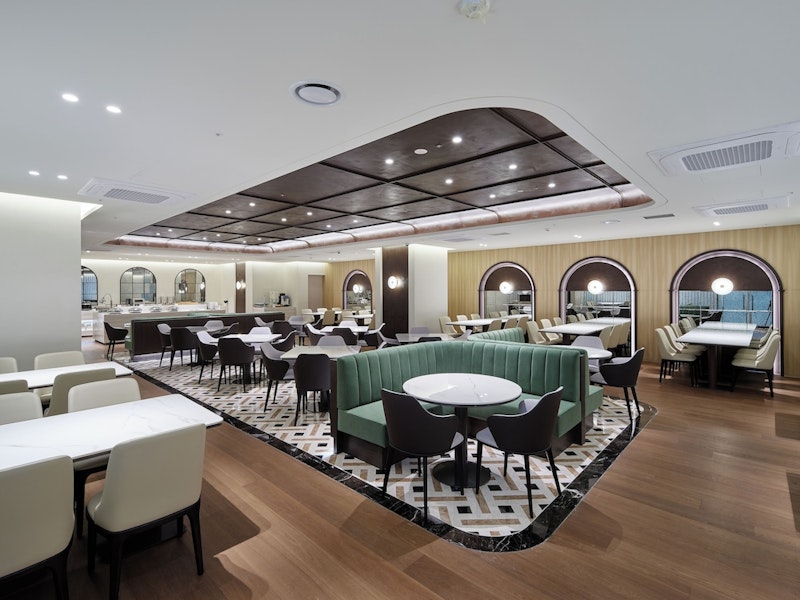 LCC利用でおトクに旅する!駅近でアーバンオアシスな4つ星ホテルで過ごすプラン