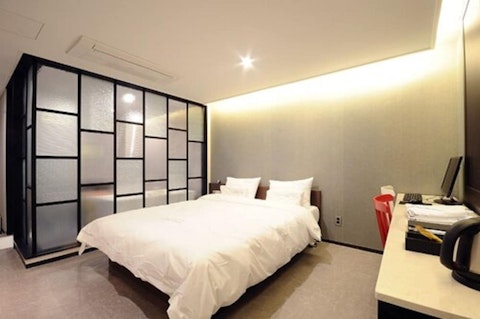 西面市場そば！好ロケーションが魅力の3つ星ホテルでアクティブに釜山を満喫するプラン