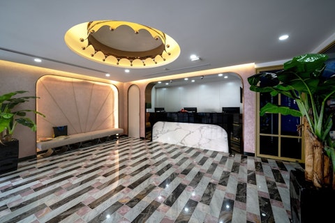 最寄りはアルジュニード駅！観光やグルメ重視派にぴったりな好コスパホテル滞在