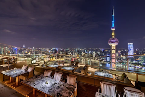 先着150組！5/9(土)販売スタート🎊上海ディズニーランド 1デー・チケットつき！外灘の眺望を楽しむ豪華ホテル泊。送迎つき