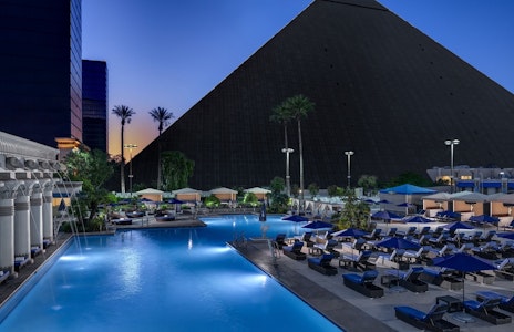 ラスベガスとLA周遊！巨大ピラミッド型＆リトルトーキョーの好立地な4つ星ホテルに宿泊