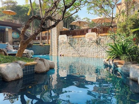 穏やかな雰囲気やバリ式のスパが魅力の5つ星ホテルにステイ