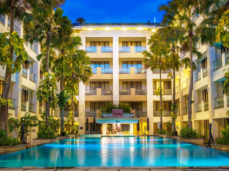 アクティブ派に便利！ジャーマンビーチすぐそばのリゾートで快適旅。ビジネスクラス利用