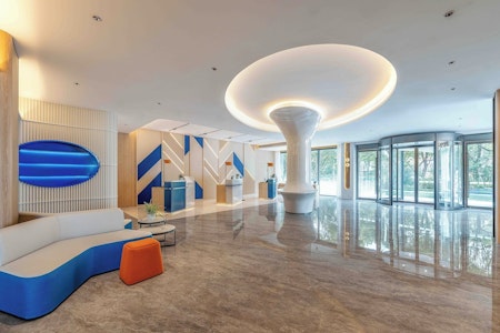 セルフサービスランドリーやジム完備！浦東国際空港に好アクセスなホテルで充実ステイ