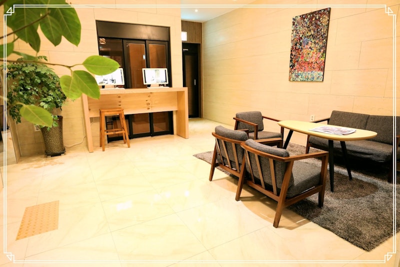 西面市場やロッテ百貨店は徒歩圏内!活気あふれる西面エリア&スタイリッシュなホテル泊