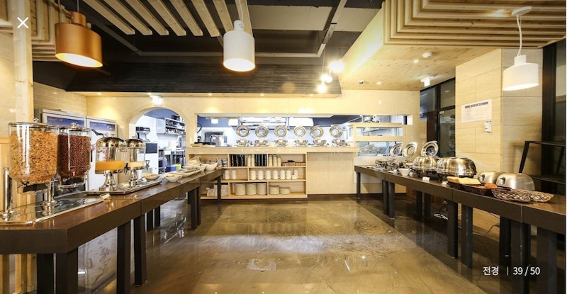 西面エリアの好立地なホテル。グループ旅行にもおすすめなスイートに快適ステイ