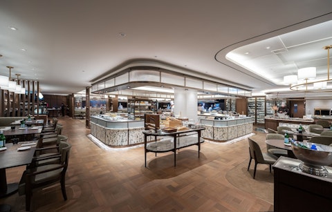 グループ旅行にもおすすめ！ソウル中心部の豪華5つ星ホテルに宿泊。ビジネスクラス利用