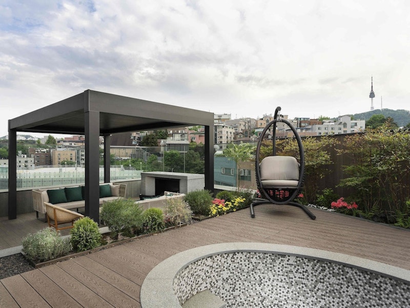 グループにおすすめ！観光に便利な立地＆ジム併設のモダンなホテル泊。金浦着で便利