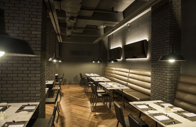 観光の拠点に便利な駅チカ！ルーフトップやレストラン完備＆スタイリッシュなホテル泊