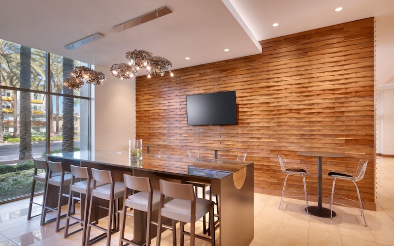 ディズニーランドパークチケットつき！好立地＆リフレッシュ施設充実のリゾートに宿泊