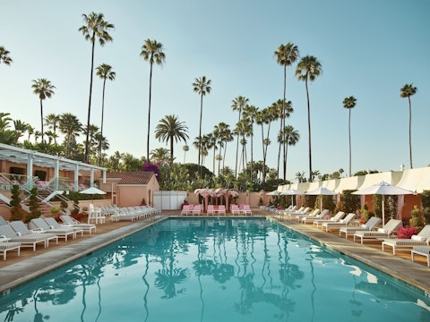 ハリウッドスターも愛したビバリーヒルズの豪華5つ星ホテルに宿泊!ビジネスクラス利用