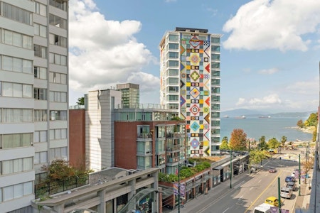 ビジネスクラスで行く！バス停留所に近くアクティブな観光ができるホテルに宿泊