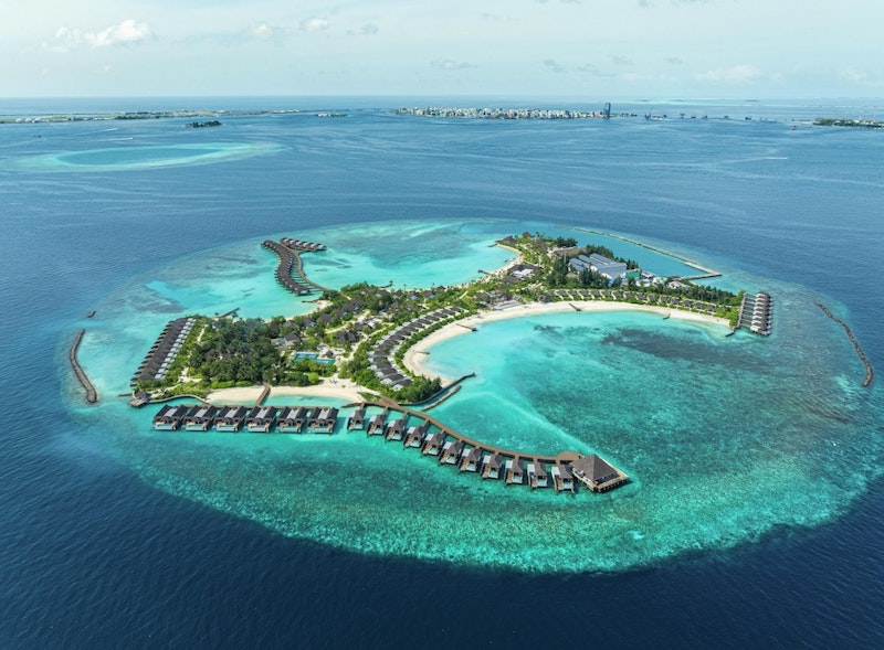 モルディブ屈指のオールインクルーシブリゾート!ビーチヴィラで過ごす優雅な時間