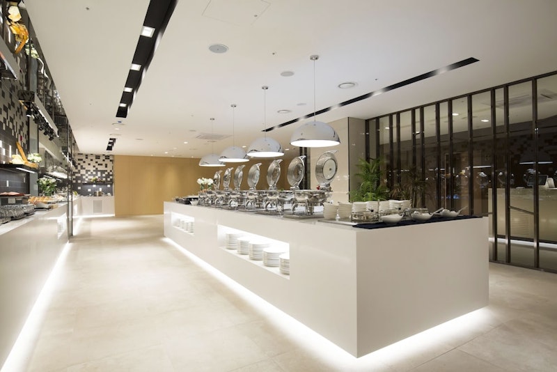 4日前まで予約OK！人気カフェが併設する4つ星ホテルに宿泊。金浦着で便利