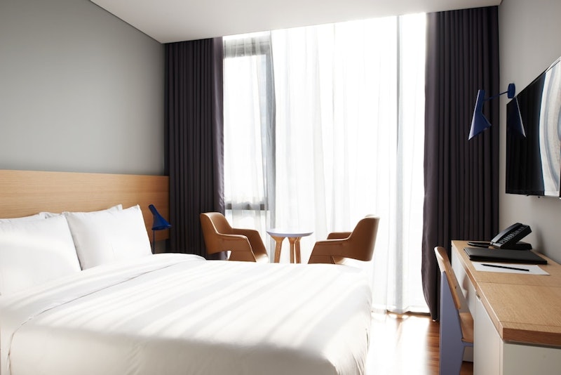 4日前まで予約OK!レストラン併設の駅チカなホテル滞在。JAL利用&金浦着で便利