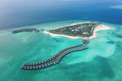 先着100組！2/7(土)販売スタート🎉ラグーンに面したオールインクルーシブの5つ星リゾート！優雅なビーチヴィラにステイ