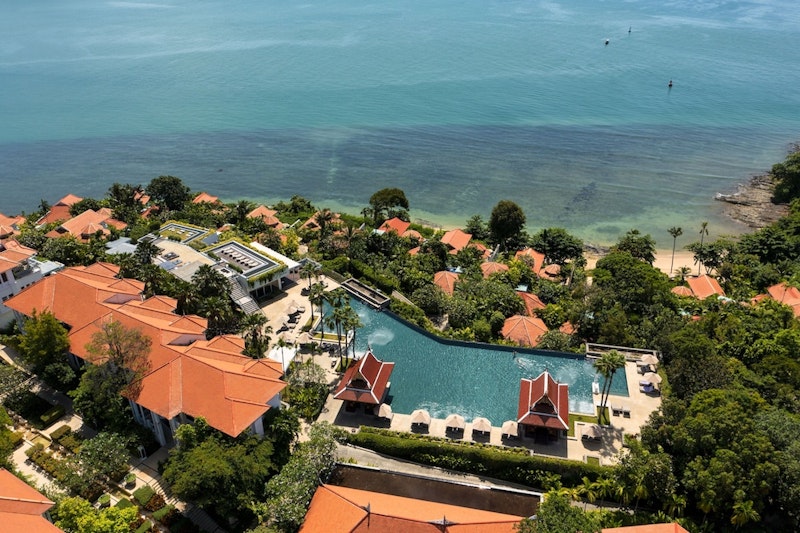 美食やアクティビティを満喫！パンワ湾一望のリゾート泊。往復送迎つき