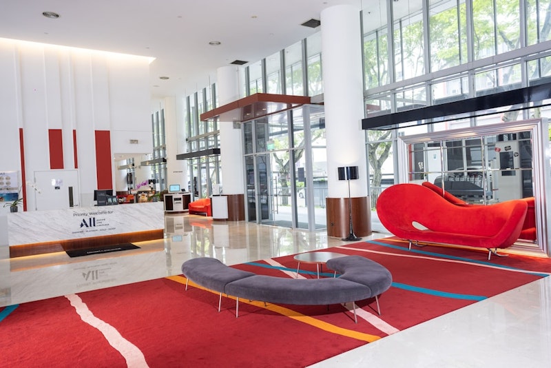 アクティブ派にうれしい好立地!レストランやバー併設のホテルにステイ。JAL利用