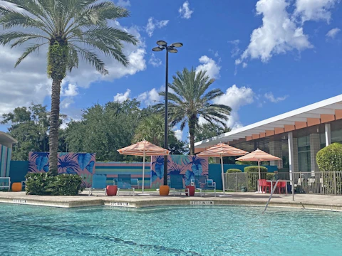 宿泊は人気テーマパークの提携ホテル!好立地なリゾートエリアで楽しむオーランド旅