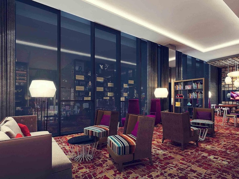 マーライオンに好アクセス！屋外プールやジム併設＆駅チカのモダンなホテルで充実ステイ