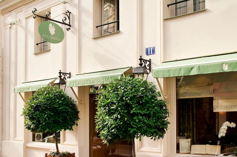 オペラ座やマドレーヌ広場に歩いていける好立地!パリ中心部の優美なホテルにステイ