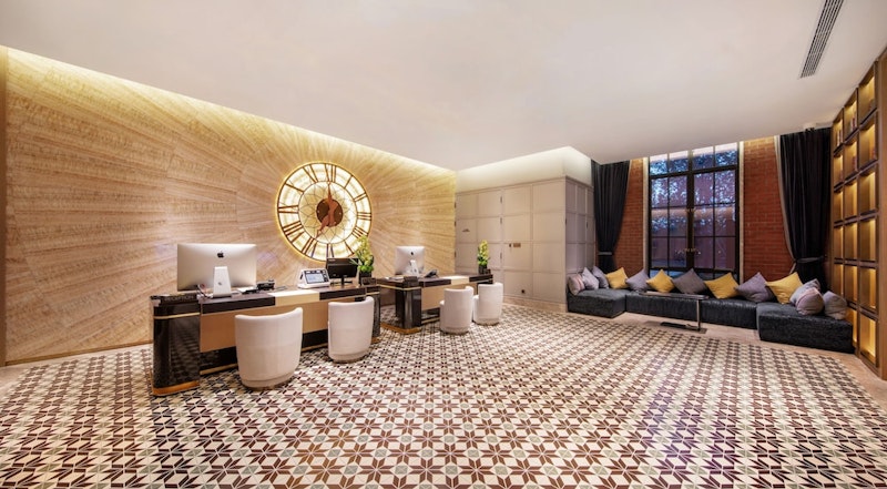 人気テーマパークに歩いて行ける立地！伝統的な石庫門建築のブティックホテルにステイ