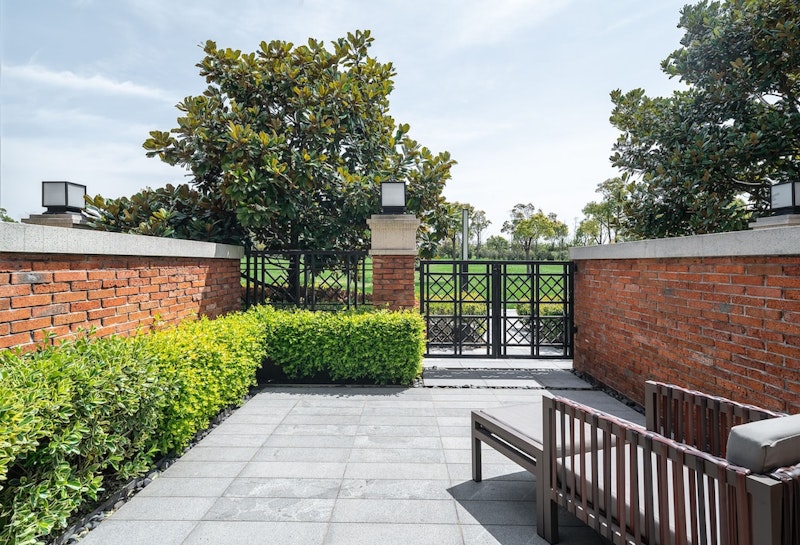 落ちついた雰囲気にまったり！テーマパークまでアクセス便利な4つ星ホテルに宿泊