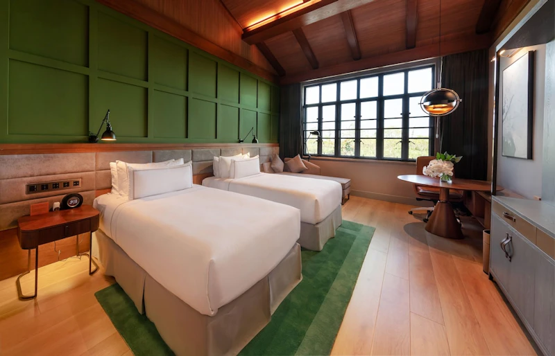 上海ディズニーランド 1デー・チケットつき！ホテルは好立地。JALビジネスクラス利用