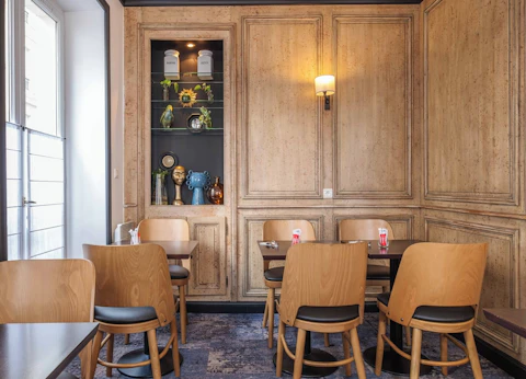 パリ9区の理想的な立地!人気エリアへのアクセス便利なブティックホテルにステイ