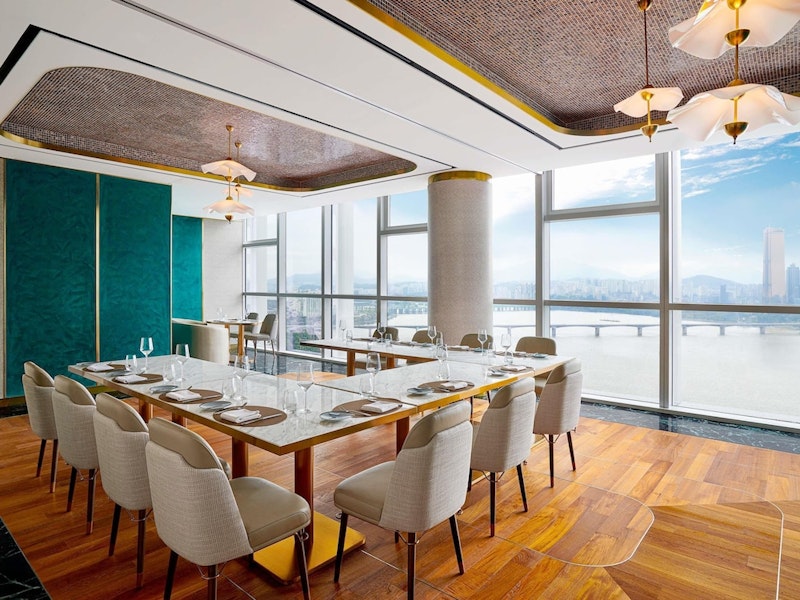 インフィニティプールなど豪華な施設併設!漢江のほとりにある豪華ブティックホテル泊