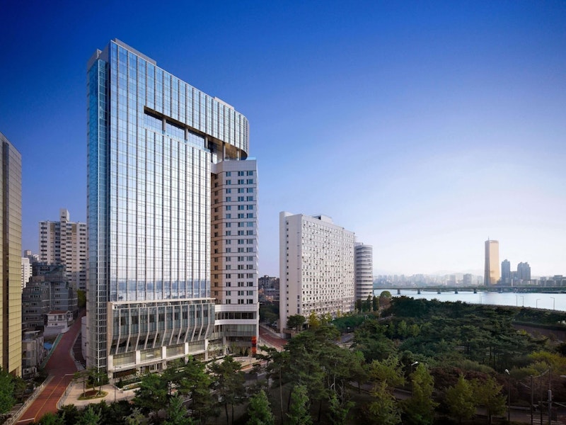 漢江を望むおしゃれなラグジュアリーホテル！ファミリールームにステイ。金浦着で便利