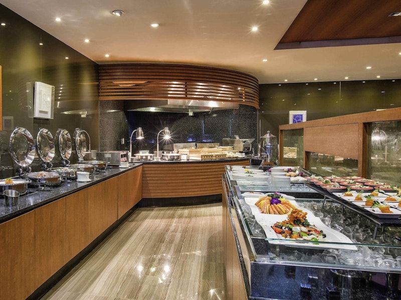 人気の明洞エリア＆空港シャトルバス停留所が目の前！好立地な4つ星ホテルにステイ