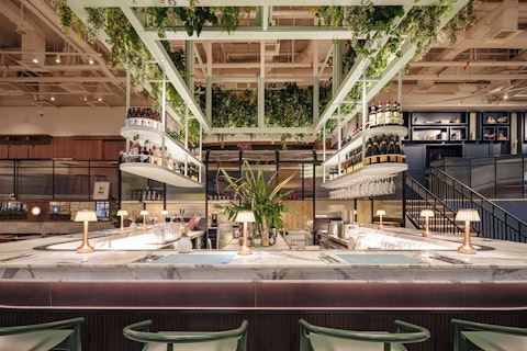 ブギス地区が拠点の旅！モダンなデザインのホテルにステイ。JAL利用